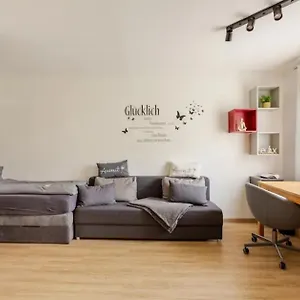 Moderne Einraumwohnung In Mit Netflix Zugang Leipzig